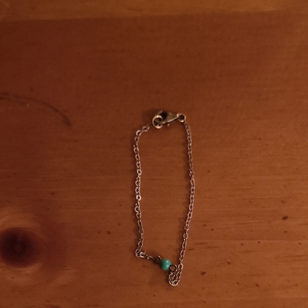 Elegant Silver Bracelet with Turquoise Accent